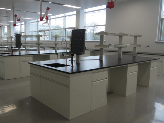 中央實(shí)驗(yàn)臺(tái)